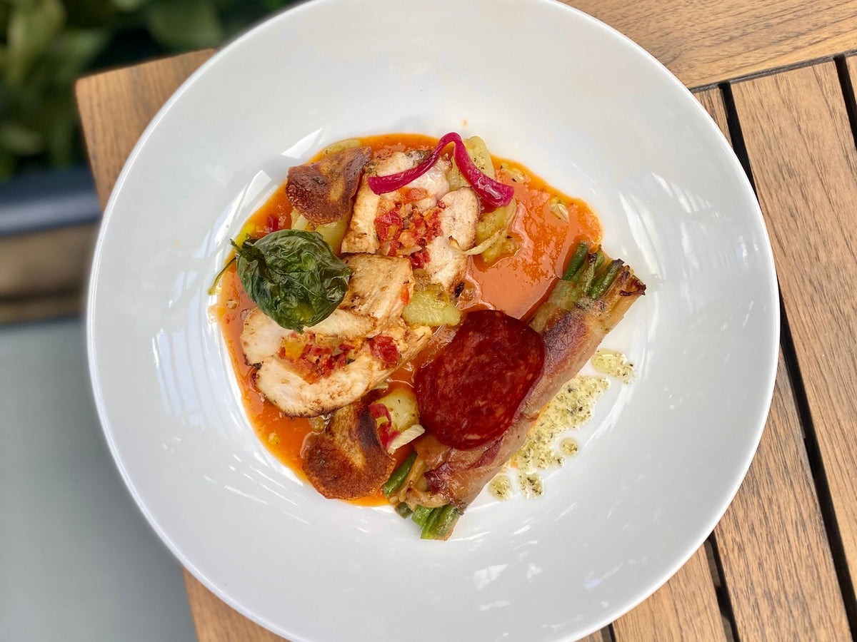 Assiette de volaille et légumes, sauce maison